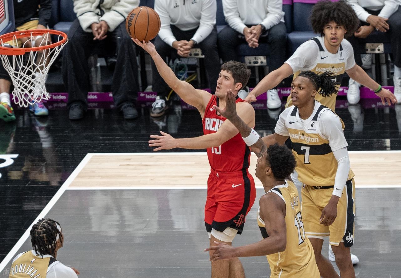 穆雷45+2+8+2无缘今日最佳球员！因为火箭探花19+7+10+6+2创6纪录