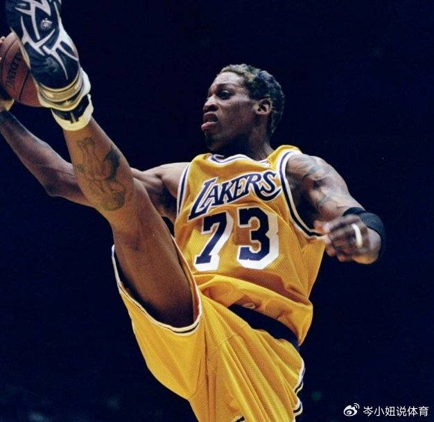 hth网页版-罗德曼的伟大在于身高不到2米，却能七次拿到篮板王|篮球|投篮|哈基姆·奥拉朱旺|丹尼斯·罗德曼|大卫-罗宾逊_新浪新闻