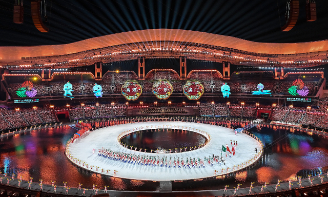 hth-政府工作报告充分肯定体育工作_新浪新闻